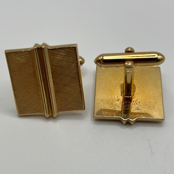 Vintage signed SWANK Cufflinks gold tone square with texture - Picture 1 of 1